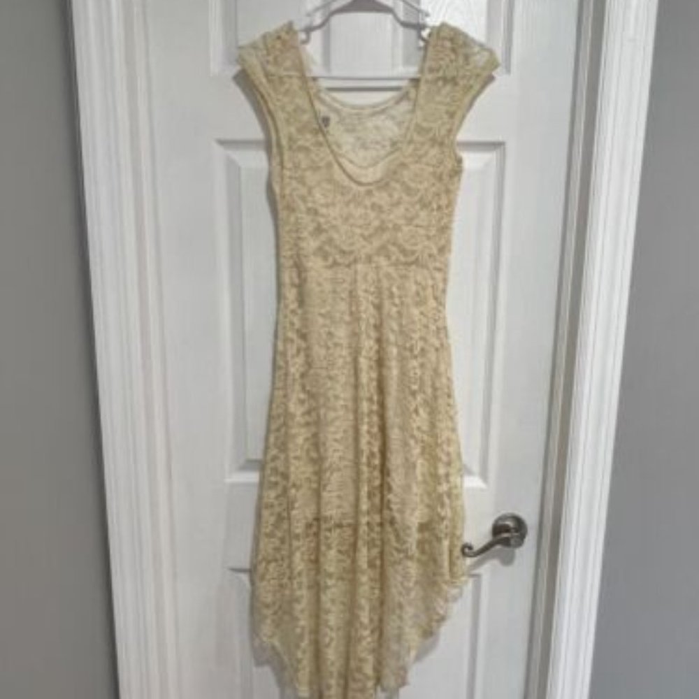 Sans Souci Dress Size - Medium NWT